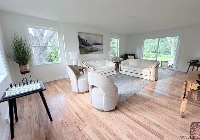 Photo 3 of Sale Pending at 3808 Knightsbridge Rd, Skaneateles, NY 13152 | MLS# B1697774 | Listing updated on 2026-08-05