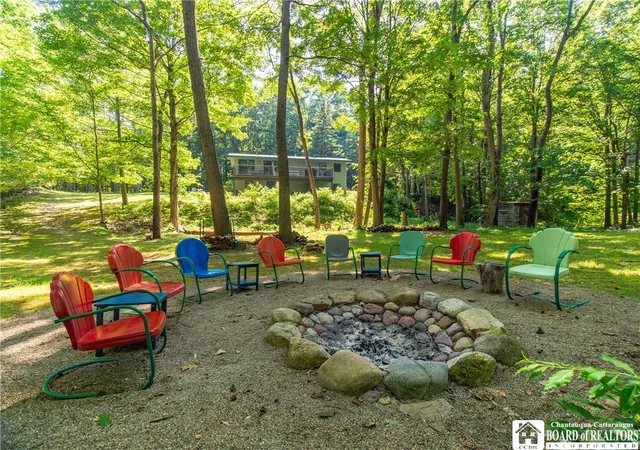 Photo 4 of Single family home for sale at 49 Oak St, Westfield, NY 14787 | MLS# R1697752 | Listing updated on 2026-09-12
