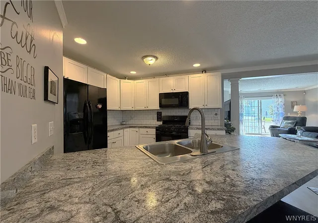 Photo 4 of Condo for sale at 4330 Berkley Pl #F1, Hamburg, NY 14075 | MLS# B1697777 | Listing updated on 2026-08-17