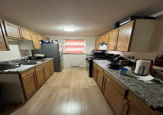 Photo 4 of Sale Pending at 17 Maria St, Rochester, NY 14605 | MLS# R1697712 | Listing updated on 2026-08-25