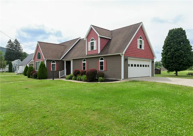 Photo 1 of Single family home for sale at 8724 Main St, Campbell, NY 14821 | MLS# R1695655 | Listing updated on 2026-09-05