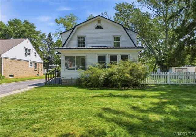 Photo 1 of Single family home for sale at 44 Arlington Rd, Buffalo, NY 14221 | MLS# B1697512 | Listing updated on 2026-09-10