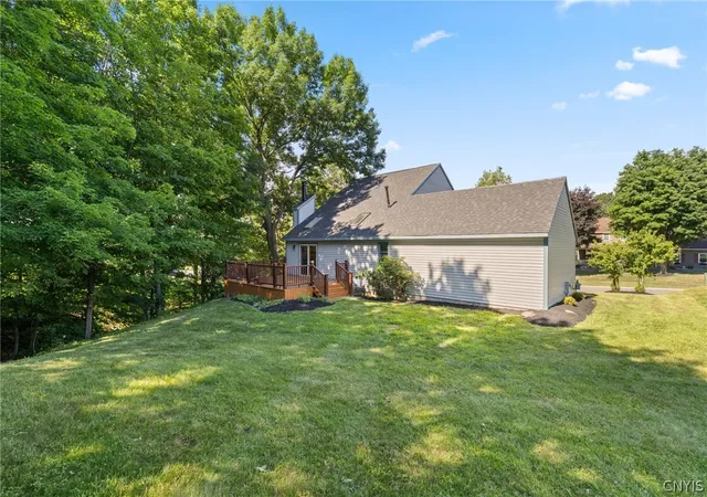 Photo 3 of Sale Pending at 4929 Limehill Dr, Syracuse, NY 13215 | MLS# S1697828 | Listing updated on 2026-09-11