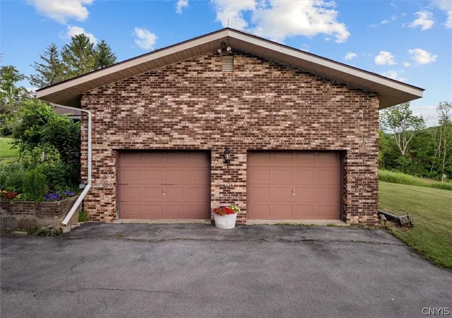 Photo 3 of Single family home for sale at 143 Lake Rd, West Winfield, NY 13491 | MLS# S1697910 | Listing updated on 2026-08-18