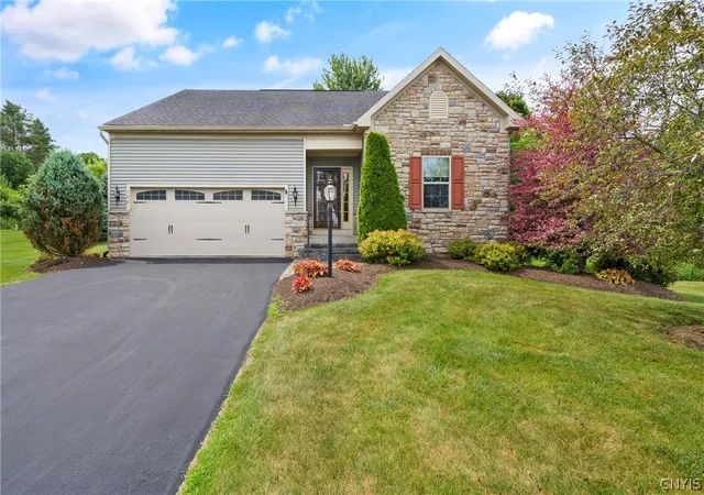 Photo 1 of Sale Pending at 156 Shaker Hts, Camillus, NY 13031 | MLS# S1695718 | Listing updated on 2026-08-11