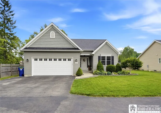 Photo 1 of Sale Pending at 489 Campbell Blvd, Getzville, NY 14068 | MLS# R1698045 | Listing updated on 2026-08-04