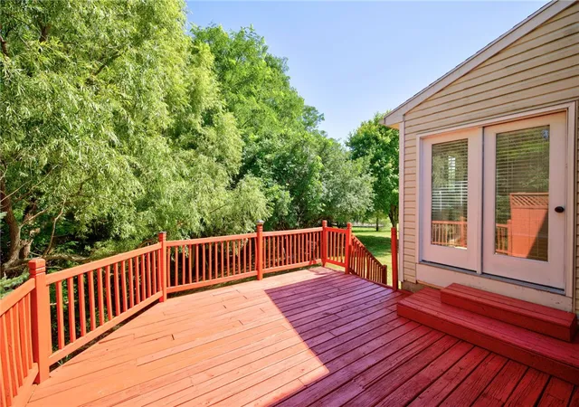 Photo 4 of Single family home for sale at 35 Butterfly Ln, West Henrietta, NY 14586 | MLS# R1697876 | Listing updated on 2026-08-09