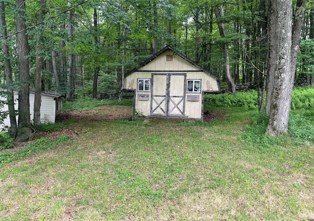 Photo 4 of Sale Pending at 136 Arbuckle Holw Rd, Delancey, NY 13752 | MLS# R1697895 | Listing updated on 2026-09-15