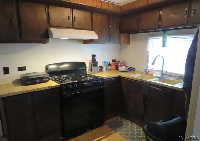 Photo 4 of Manufactured home for sale at 18 Highridge, Hamburg, NY 14075 | MLS# B1694202 | Listing updated on 2026-09-09