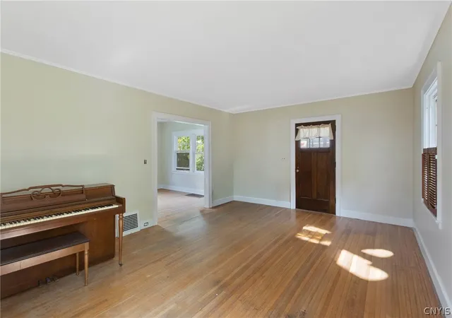 Photo 4 of Single family home for sale at 190 Conway Ter, Oswego, NY 13126 | MLS# S1698181 | Listing updated on 2026-09-16