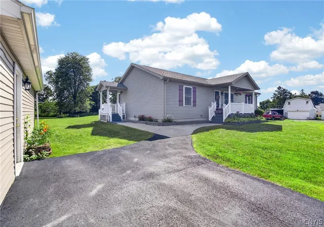 Photo 3 of Sale Pending at 4618 Marble Hl Rd, Oneida, NY 13421 | MLS# S1697266 | Listing updated on 2026-08-28