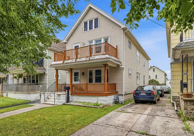 Photo 1 of Sale Pending at 286 Newfield St, Buffalo, NY 14207 | MLS# B1696404 | Listing updated on 2026-09-01