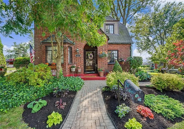 Photo 1 of Sale Pending at 5118 Orchard Ave, Hamburg, NY 14075 | MLS# B1698218 | Listing updated on 2026-08-11