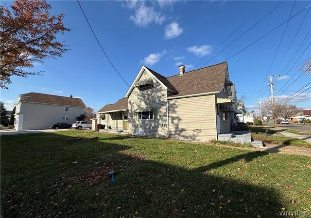 Photo 3 of Single family home for sale at 190 Halstead Ave, Buffalo, NY 14212 | MLS# B1693351 | Listing updated on 2026-08-31