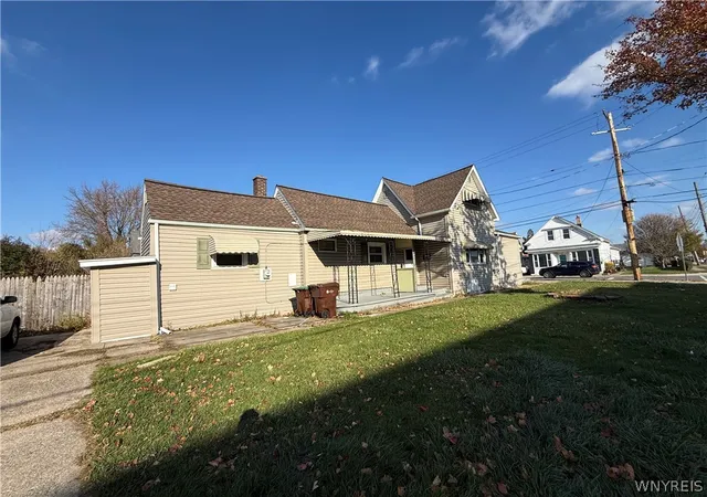 Photo 4 of Single family home for sale at 190 Halstead Ave, Buffalo, NY 14212 | MLS# B1693351 | Listing updated on 2026-08-31