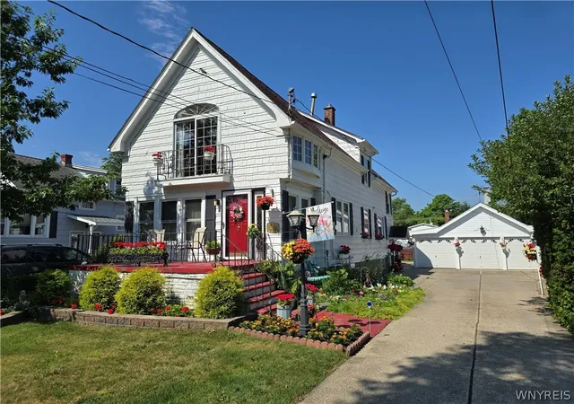 Multi family home for sale at 36 Dellwood Rd, Buffalo, NY 14226 | MLS# B1698038
