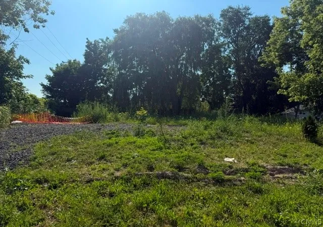 Photo 1 of Sale Pending at 101 Swansea Ave, Syracuse, NY 13206 | MLS# S1698269 | Listing updated on 2026-08-06