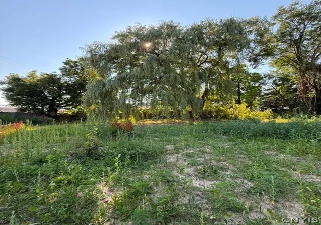 Photo 2 of Sale Pending at 101 Swansea Ave, Syracuse, NY 13206 | MLS# S1698269 | Listing updated on 2026-08-06