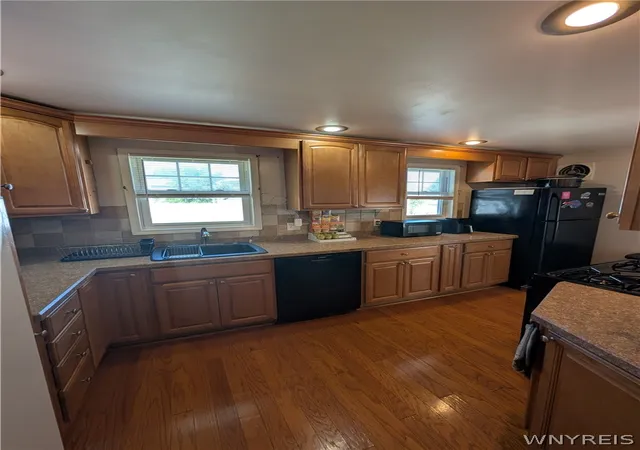 Photo 3 of Single family home for sale at 202 Marjorie Dr, Buffalo, NY 14223 | MLS# B1698368 | Listing updated on 2026-09-13