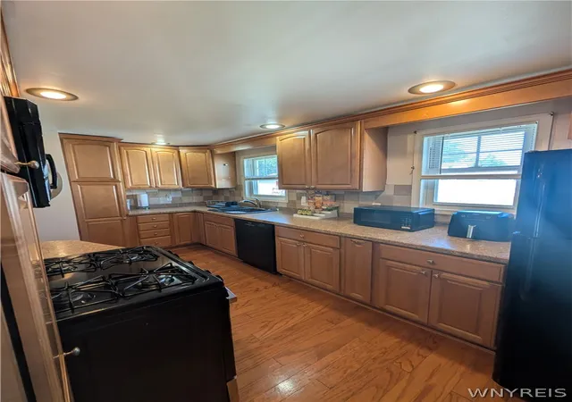 Photo 4 of Single family home for sale at 202 Marjorie Dr, Buffalo, NY 14223 | MLS# B1698368 | Listing updated on 2026-09-13