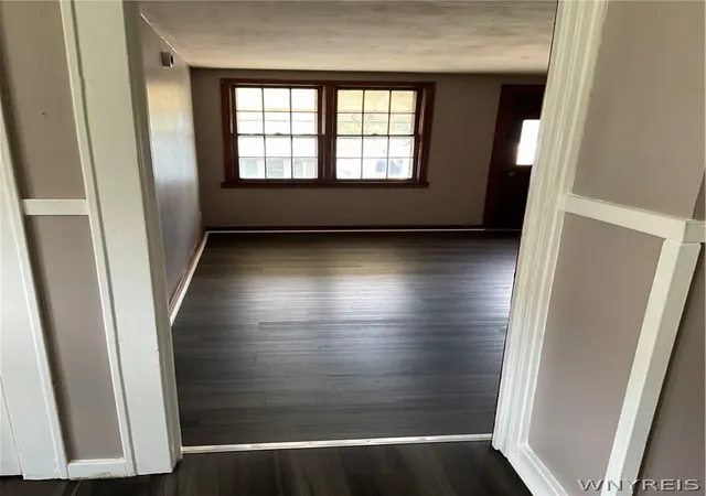 Listing Photo 4 - Condo for sale in building located at 241 Weimar St, Buffalo, NY 14206