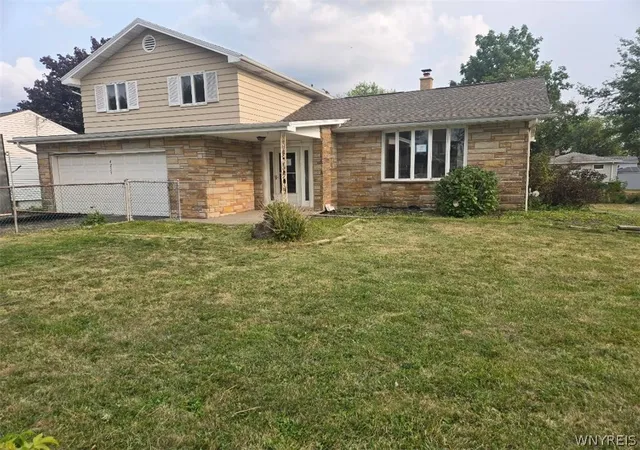 Photo 1 of Sale Pending at 4225 E Frontier Dr, Buffalo, NY 14219 | MLS# B1697178 | Listing updated on 2026-08-30