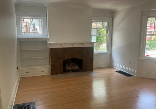 Photo 1 of Single family home for sale at 923 Harvard St, Rochester, NY 14610 | MLS# R1697913 | Listing updated on 2026-08-23
