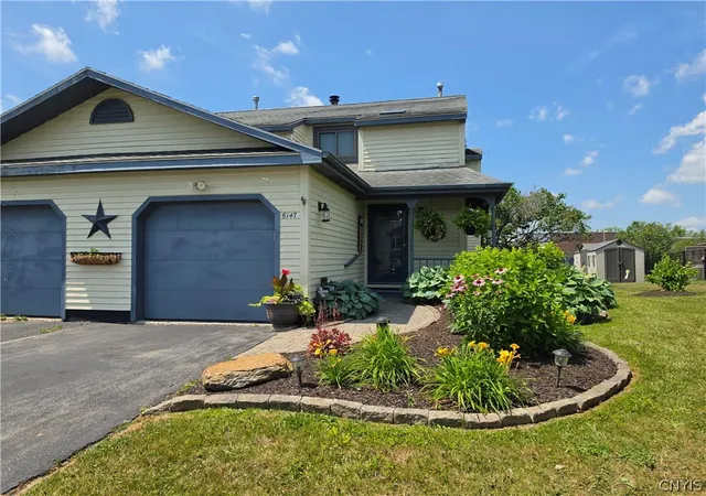 Photo 1 of Sale Pending at 6147 Diffin Rd, Cicero, NY 13039 | MLS# S1697388 | Listing updated on 2026-08-19
