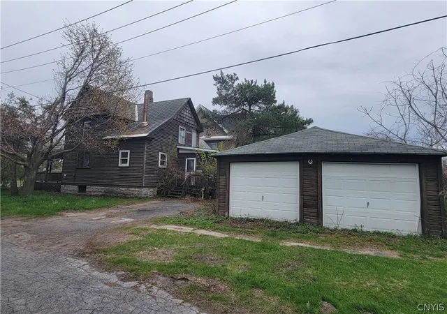 Photo 2 of Single family home for sale at 815 Ann St, Watertown, NY 13601 | MLS# S1697384 | Listing updated on 2026-09-06