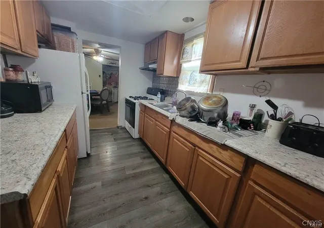 Photo 3 of Single family home for sale at 118 S Orchard St, Watertown, NY 13601 | MLS# S1697382 | Listing updated on 2026-08-30