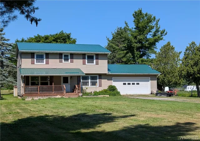Photo 1 of Sale Pending at 3402 Fruit Ave, Medina, NY 14103 | MLS# B1698116 | Listing updated on 2026-08-20