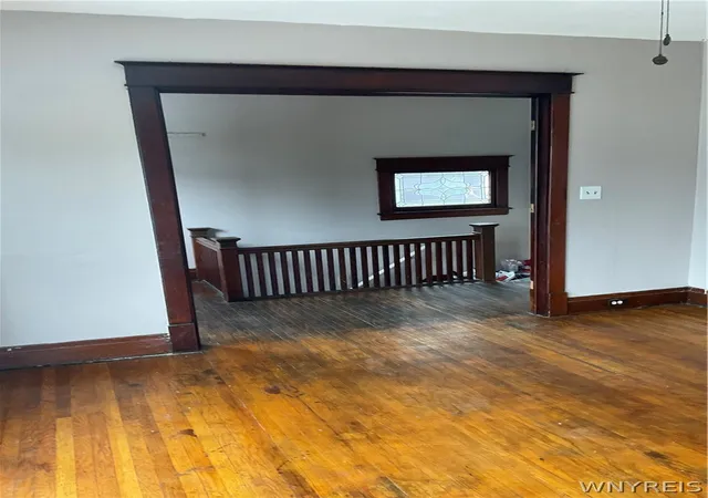 Photo 2 of Sale Pending at 202 Chadduck Ave, Buffalo, NY 14207 | MLS# B1697134 | Listing updated on 2026-09-11