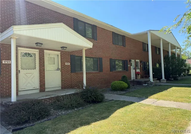 Photo 1 of Sale Pending at 1699 Orchard Park Rd, Buffalo, NY 14224 | MLS# B1698571 | Listing updated on 2026-08-06