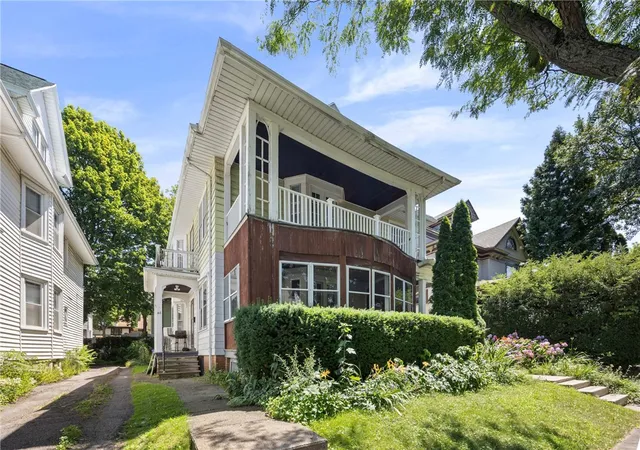 Photo 2 of Sale Pending at 46 Raines Park, Rochester, NY 14613 | MLS# R1694761 | Listing updated on 2026-08-24