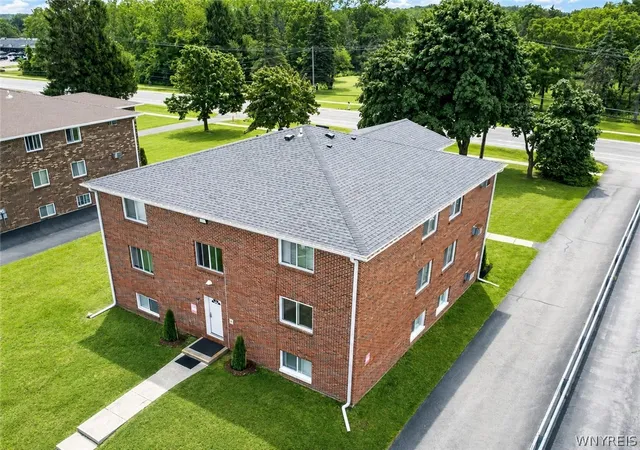 Photo 3 of Multi family home for sale at 6293 Robinson Rd, Lockport Town, NY 14094 | MLS# B1698704 | Listing updated on 2026-08-07