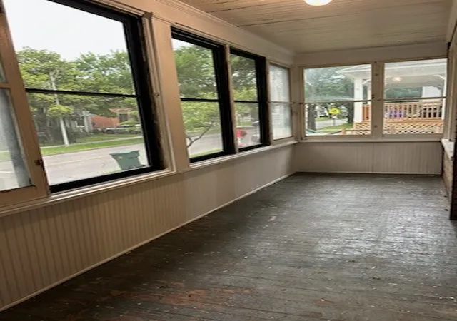 Photo 2 of Sale Pending at 160 Driving Park Ave, Rochester, NY 14613 | MLS# R1697471 | Listing updated on 2026-08-11