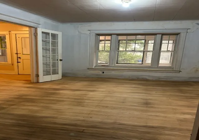 Photo 3 of Sale Pending at 160 Driving Park Ave, Rochester, NY 14613 | MLS# R1697471 | Listing updated on 2026-08-11