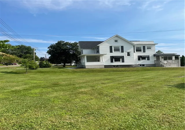 Photo 2 of Single family home for sale at 54 S Main St, Holley, NY 14470 | MLS# R1698750 | Listing updated on 2026-08-20