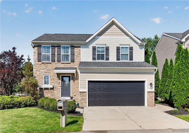 Photo 1 of Sale Pending at 3 Scooter Ln, Hamburg, NY 14075 | MLS# B1698883 | Listing updated on 2026-08-25