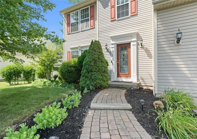 Photo 3 of Sale Pending at 8605 Lydia Ln, Cicero, NY 13039 | MLS# S1698524 | Listing updated on 2026-08-08