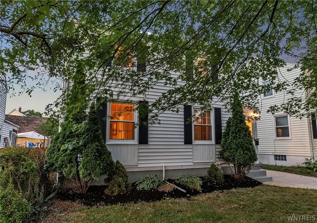 Photo 3 of Single family home for sale at 201 Midland Ave, Buffalo, NY 14223 | MLS# B1697987 | Listing updated on 2026-09-12