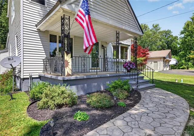 Photo 3 of Sale Pending at 1890 Center Rd, Buffalo, NY 14224 | MLS# B1698194 | Listing updated on 2026-08-23
