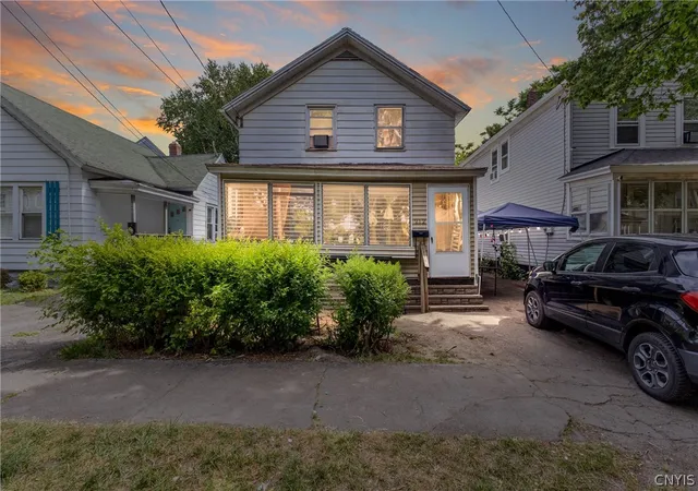 Single family home for sale at 212 Lakeview Ave, Syracuse, NY 13204 | MLS# S1698948