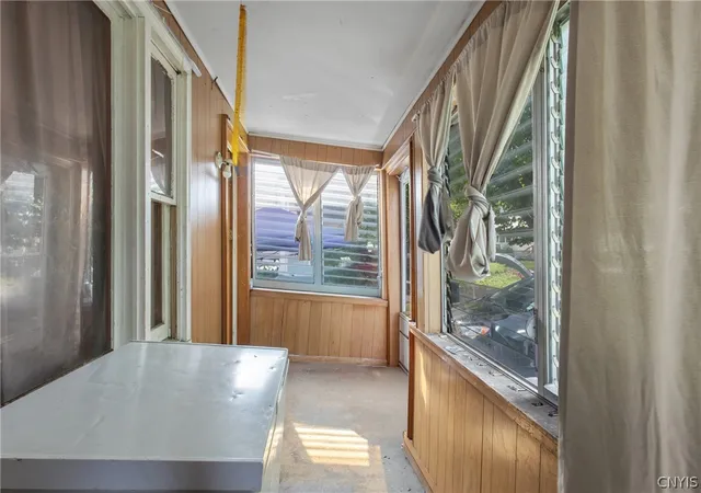 Photo 3 of Single family home for sale at 212 Lakeview Ave, Syracuse, NY 13204 | MLS# S1698948 | Listing updated on 2026-08-23
