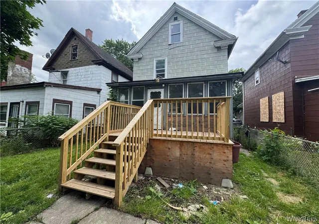 Photo 3 of Sale Pending at 509 25th Street, Niagara Falls, NY 14301 | MLS# B1698884 | Listing updated on 2026-09-08