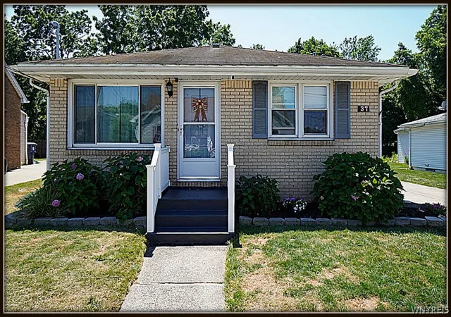 Photo 1 of Sale Pending at 37 Burke Dr, Lackawanna, NY 14218 | MLS# B1698692 | Listing updated on 2026-08-25