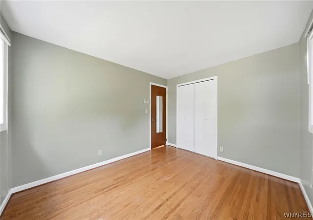 Photo 3 of Sale Pending at 103 Colony Ct, Buffalo, NY 14226 | MLS# B1698916 | Listing updated on 2026-08-27