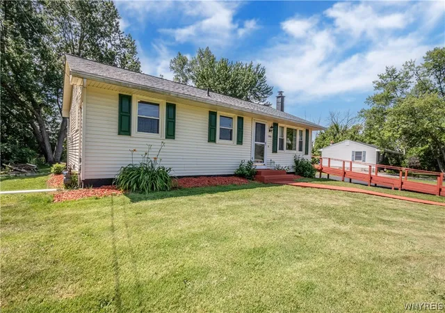 Photo 2 of Sale Pending at 2466 Balmer Rd, Ransomville, NY 14131 | MLS# B1698623 | Listing updated on 2026-09-09