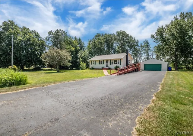 Photo 3 of Sale Pending at 2466 Balmer Rd, Ransomville, NY 14131 | MLS# B1698623 | Listing updated on 2026-09-09