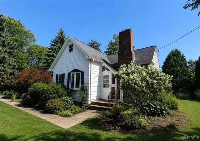 Photo 1 of Multi family home for sale at 1481 Quaker Rd, Orchard Park, NY 14127 | MLS# B1697971 | Listing updated on 2026-08-12